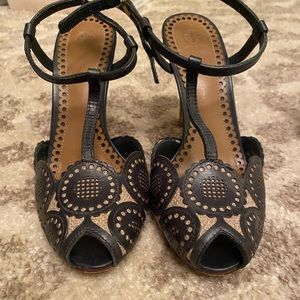Tory Burch unique shoes navy leather 6.5 beautiful!!
